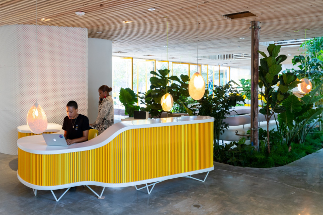 HolLA � ��������� �������� Second Home