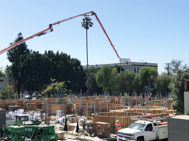 HolLA � ��������� �������� Second Home � �������� �������������