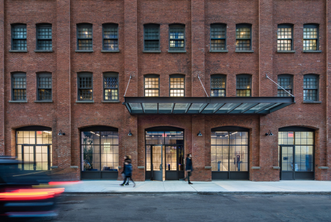 ������� ������ 10 Jay Street