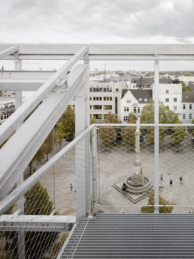 ���������������� ������ � �������� �� �����