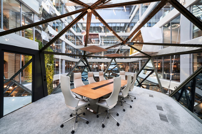 The interiors of Sberbank headquarters at Kutuzovsky Avenue, 32