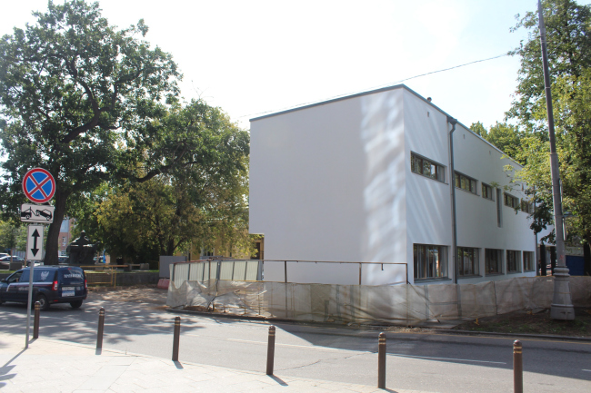 The west and the north facades. Project of restoring and readjusting the architectural heritage site Narkomfin Laundry