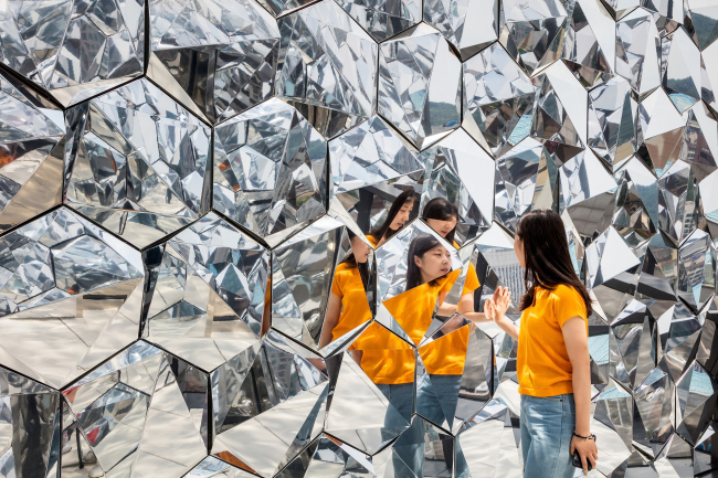 ������� ������ The Illusion