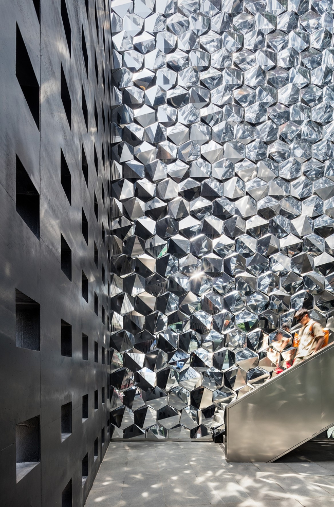 ������� ������ The Illusion