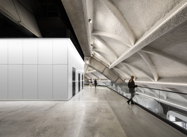 Montréal Tower � �������������