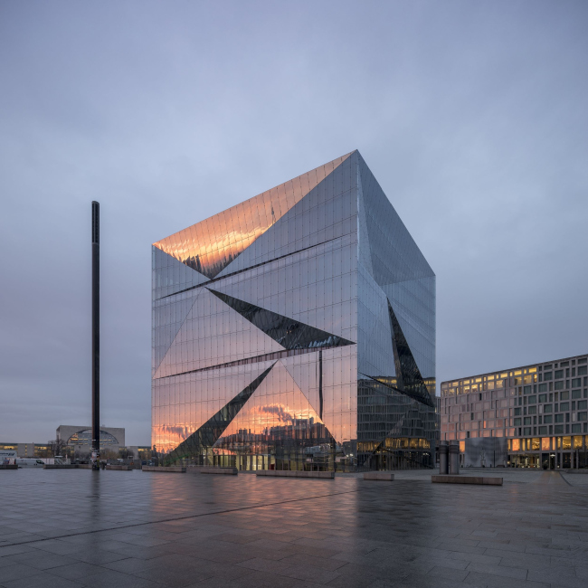 ������� ������ cube berlin