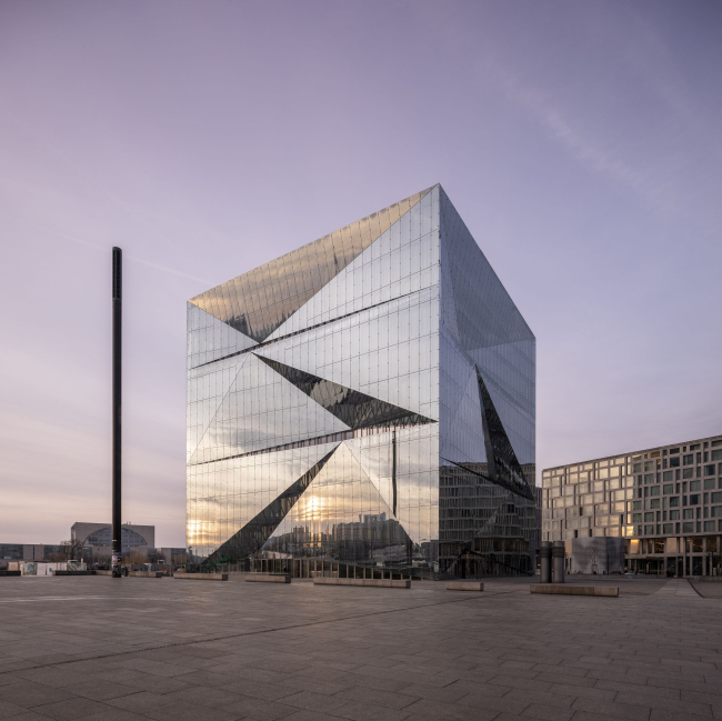 ������� ������ cube berlin