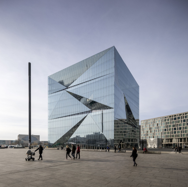 ������� ������ cube berlin