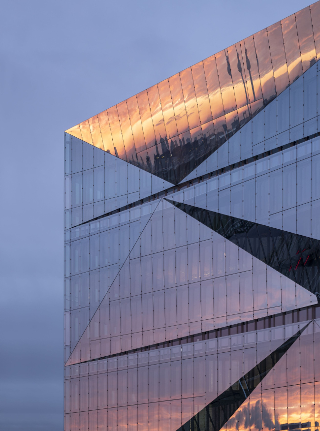 ������� ������ cube berlin