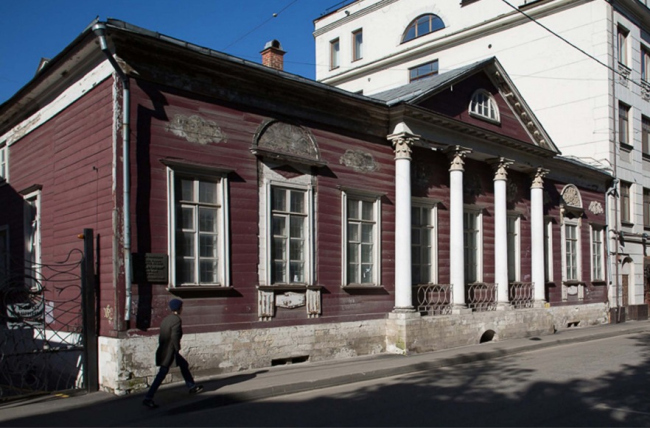 The Sytin House restoration project. The photograph before the restoration, 2016