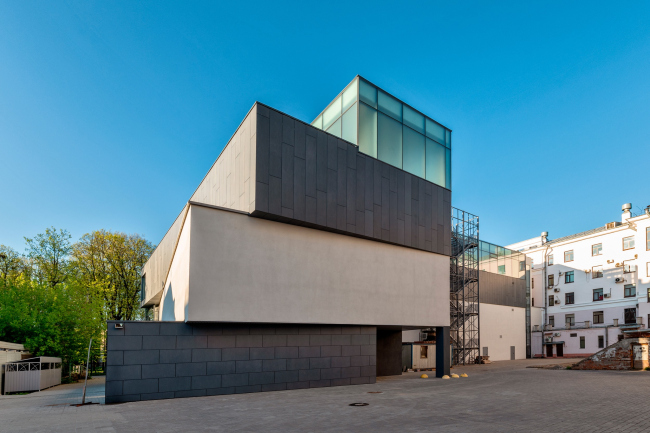 ������������ ����� Volkov Plaza