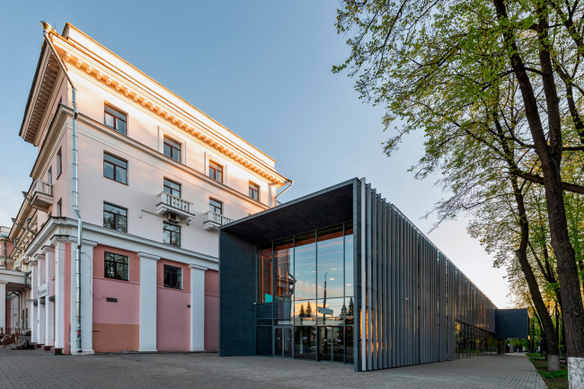 ������������ ����� Volkov Plaza