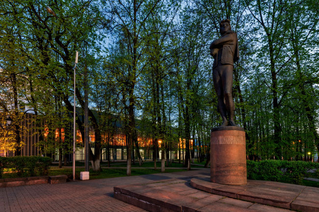 ������������ ����� Volkov Plaza