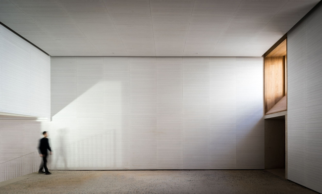 ����� ������������ ��������� ������ �� �������