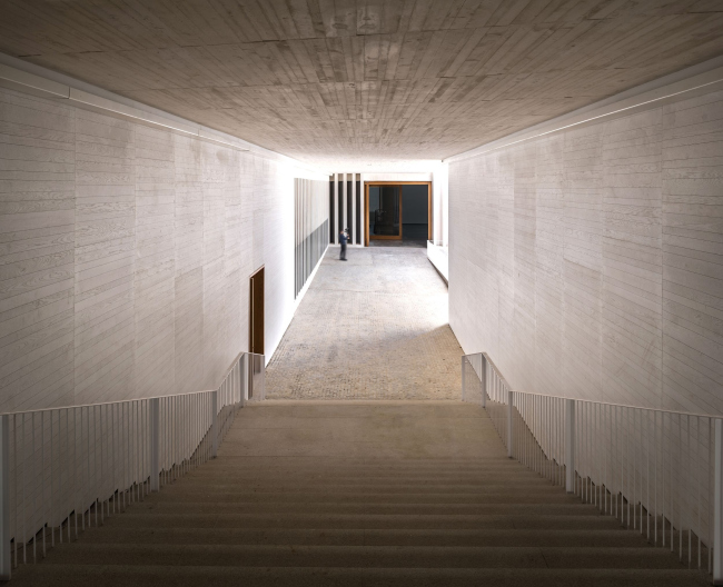 ����� ������������ ��������� ������ �� �������