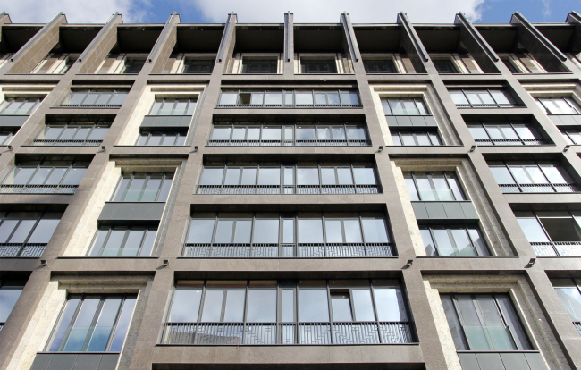 Olive House apartments / GRAN (Pavel Andreev Architects)