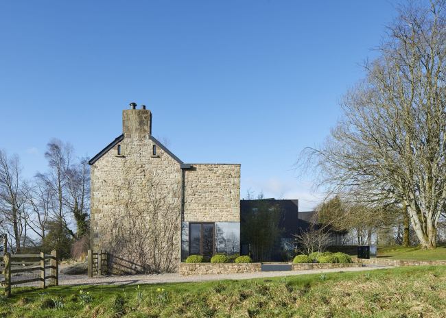 ����� Windward House