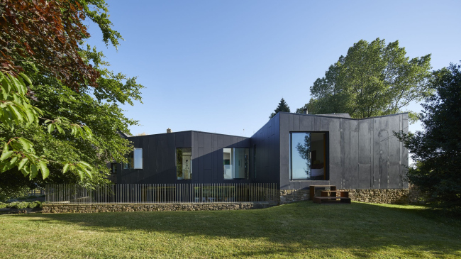 ����� Windward House