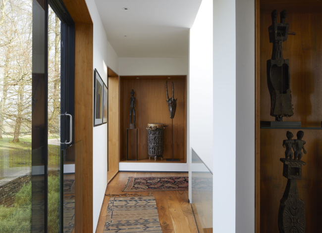 ����� Windward House