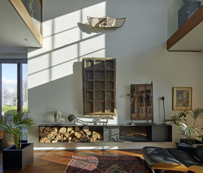 ����� Windward House