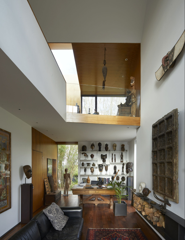 ����� Windward House