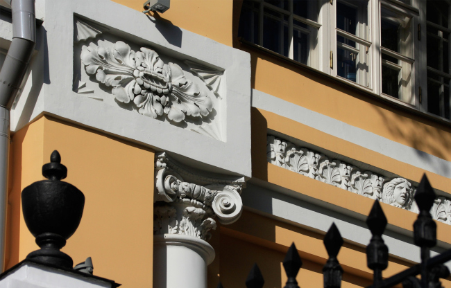 The restored wing of the Batashev manor house, a fragment