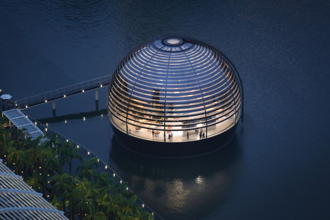 ������� Apple Marina Bay Sands