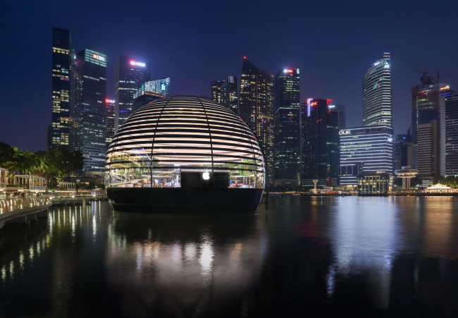������� Apple Marina Bay Sands
