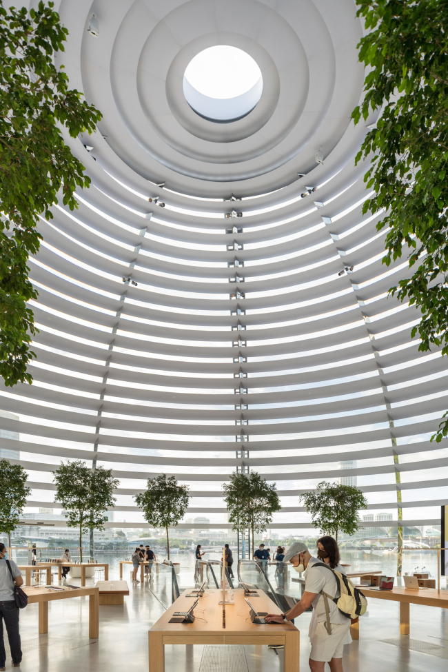 ������� Apple Marina Bay Sands