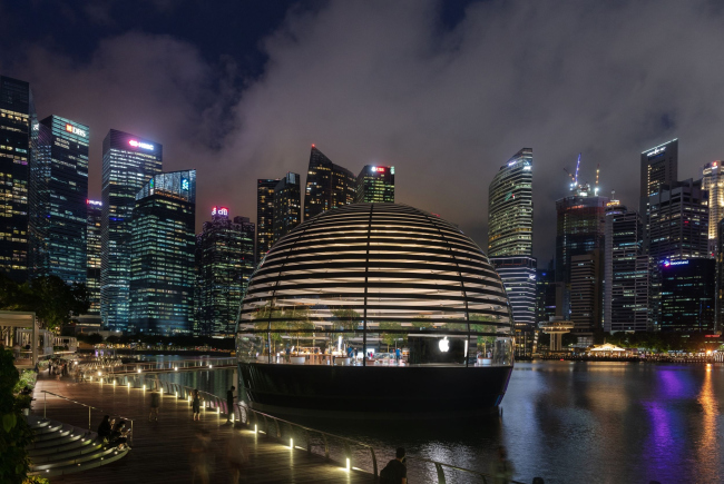 ������� Apple Marina Bay Sands