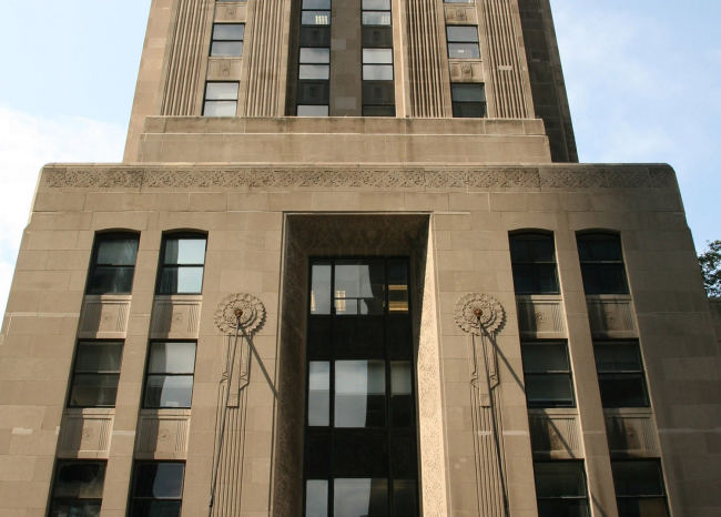 Дейли Ньюз билдинг в Чикаго, фрагмент бокового фасада.  1925