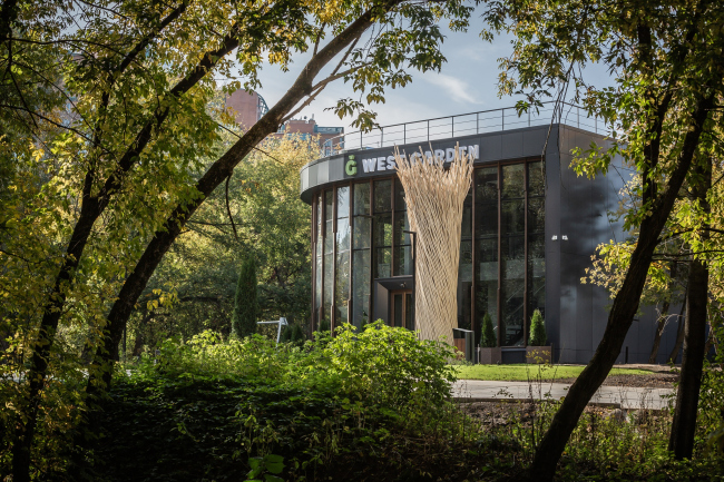 ������� ���������, ��������. ���������� ��� ����� ������ ��������� West Garden / 10.2020