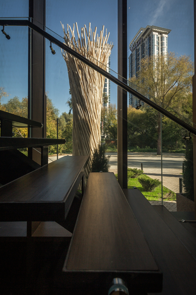 ������� ���������, ��������. ���������� ��� ����� ������ ��������� West Garden / 10.2020