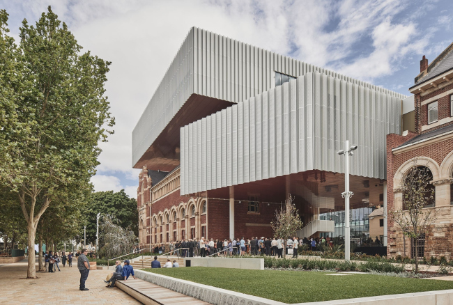 ����� �������� ��������� ����� ������