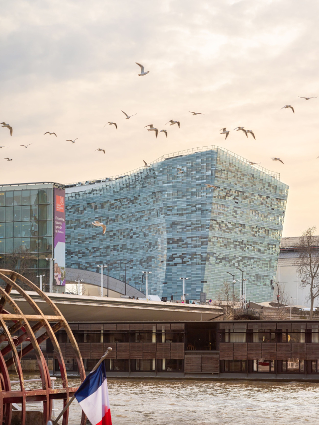 ����� ����-�������� ������ Le Monde