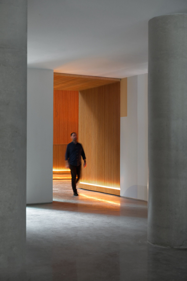 ����� �������� 98 Front Street