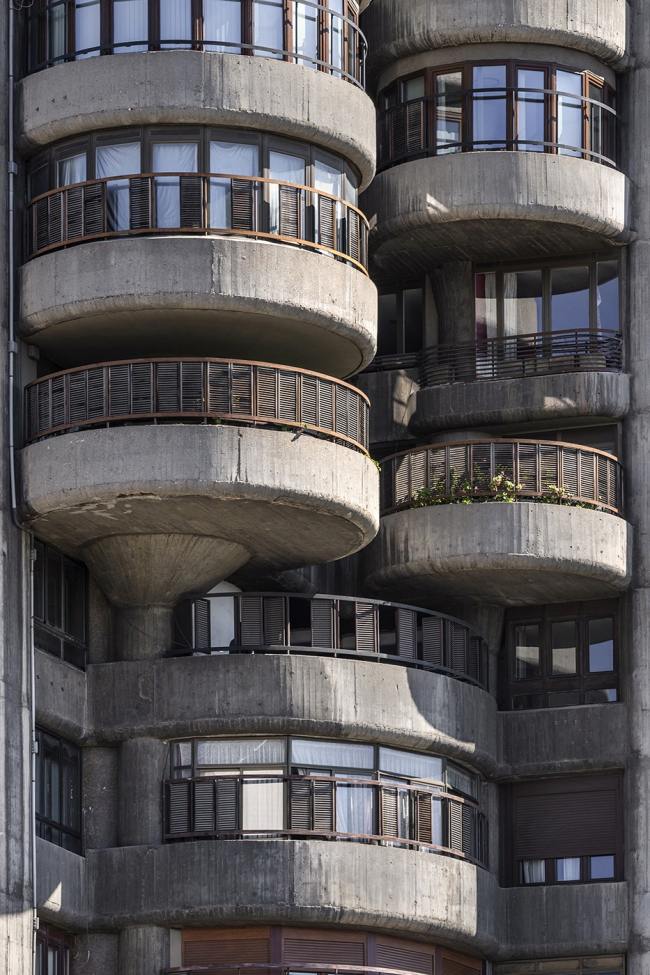 Torres Blancas