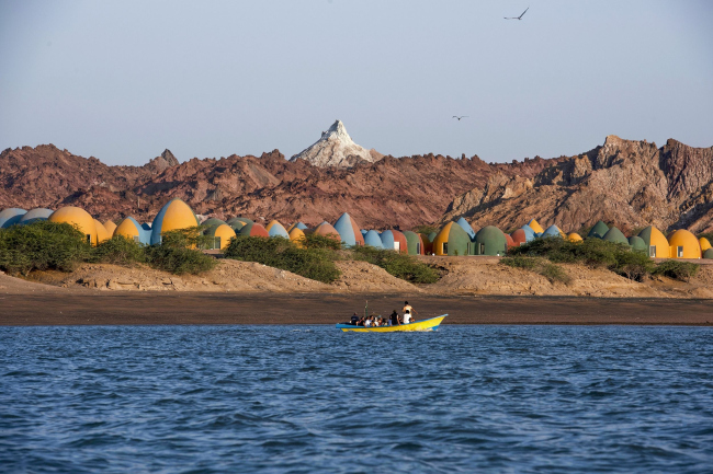 ������ Presence in Hormuz 02 � ����������� Majara