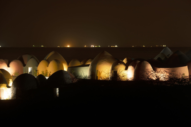 ������ Presence in Hormuz 02 � ����������� Majara