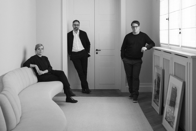 Sebastian Treese Architekten. ����� ������� ���� ������ (Julia Treese), �� �������� (Jan Burggraf), ��������� ������ (Sebastian Treese).