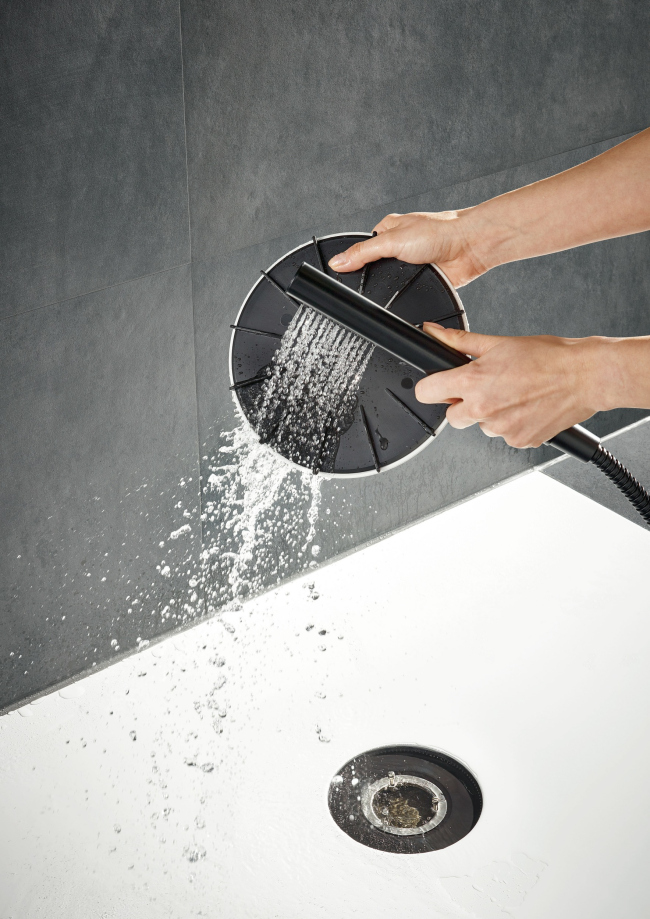 �������� �����: ������������� ������ ����� ��������� ��� ������ � �������� �� �����. ��� ���� ������ ��������� � ����������� ������, ��� ��� � ��������������� ������� �������� �� ����� �������� �� ���� �������.
