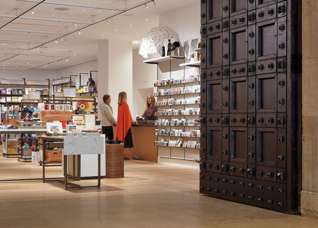 ����� �������� ����������� � �������������