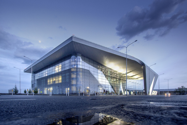 The passenger terminal at the Kemerovo Airport