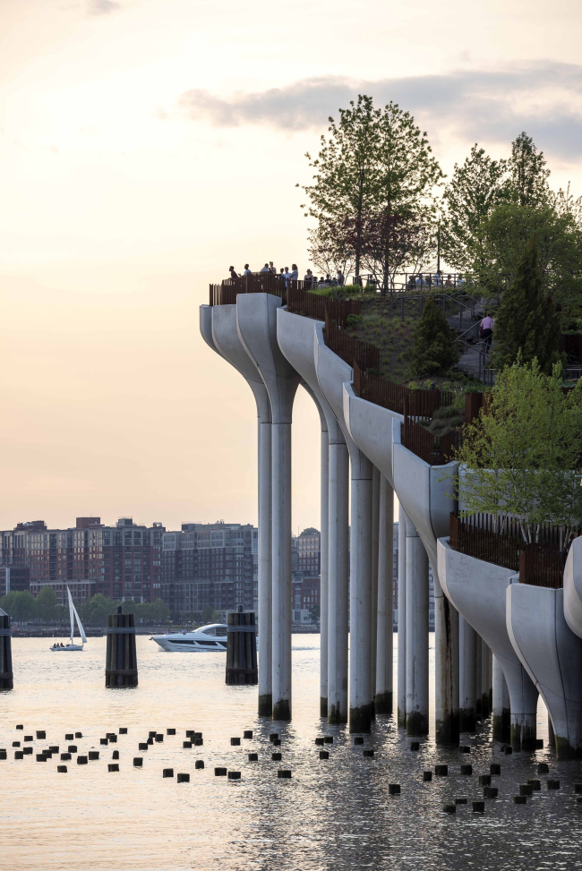 ���� Little Island � ����� 55