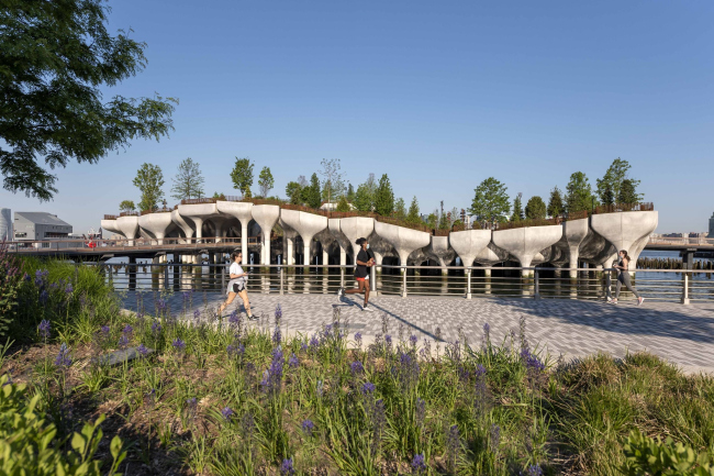 ���� Little Island � ����� 55