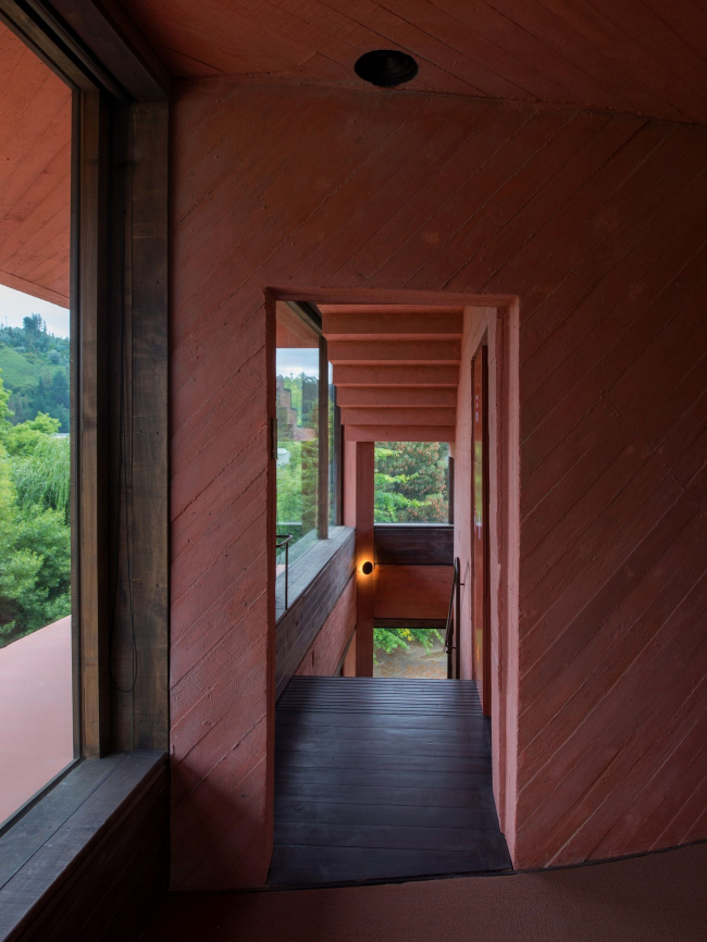 ����� ��������� INES