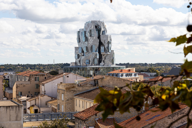 ������� � ����� �������������� �������� �� ������� LUMA Arles
