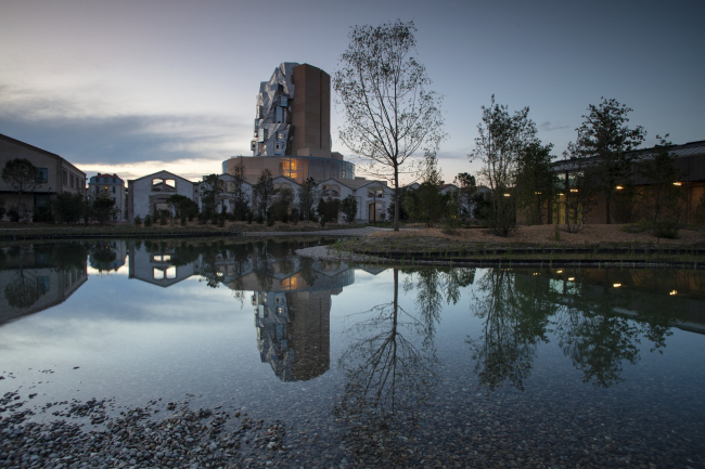 «Башня» – Центр художественных ресурсов на кампусе LUMA Arles
