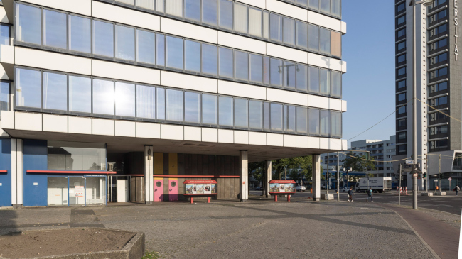 Здание Ernst-Reuter-Platz 6 до реконструкции. Tchoban Voss Architekten