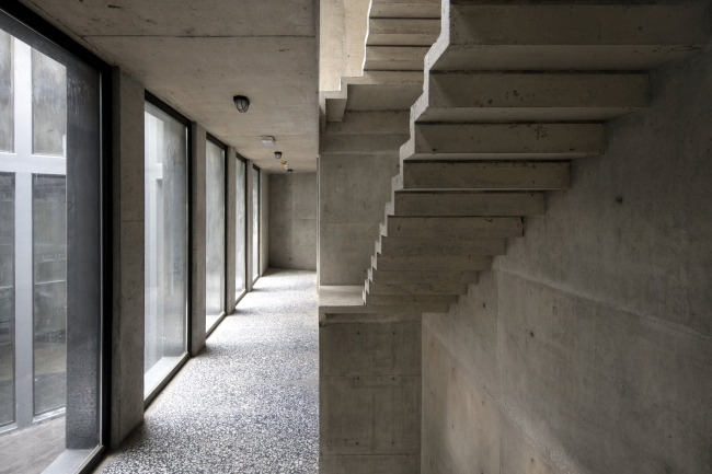 ������������ ����-�������� Lebanese Swiss Bank